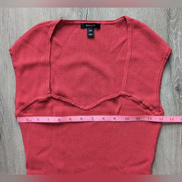 3/$15 Pink Rib-knit Sweetheart Neckline Tee RW&Co - Picture 3 of 5
